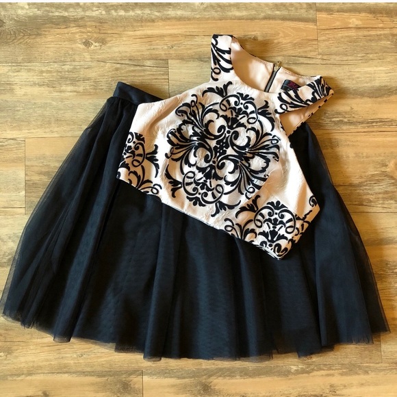 Prom/Party Dress - Picture 2 of 6